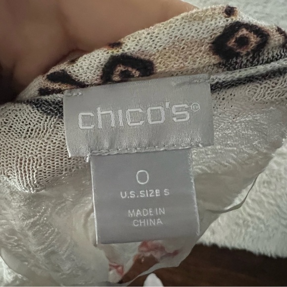 3/$30 🍂 Chico’s Lightweight Printed Cardigan Sweater - Picture 8 of 8